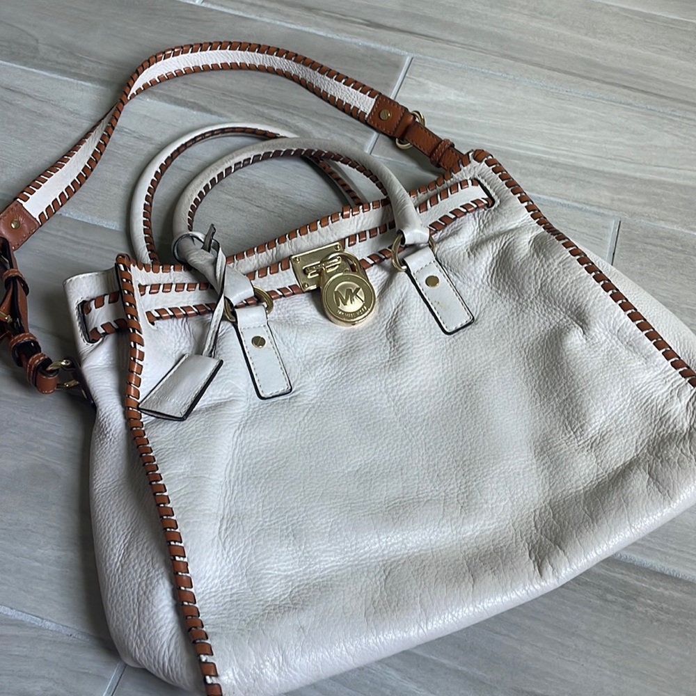 Micheal Kors shoulder bag